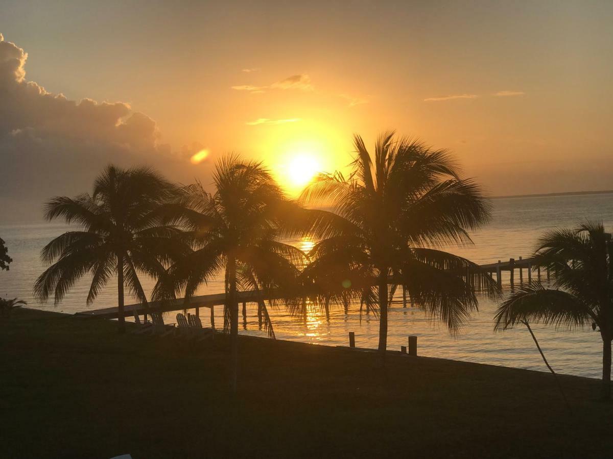Tilt-Ta-Dock Resort Belize Коросаль Экстерьер фото